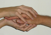 Parliamo del “Piano integrato di salute” per andare oltre le critiche alle carenze della sanità e dei servizi socio-sanitari