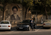 Khomeini, Khamenei e i loro figli: come una rivoluzione diventa un patrimonio di famiglia